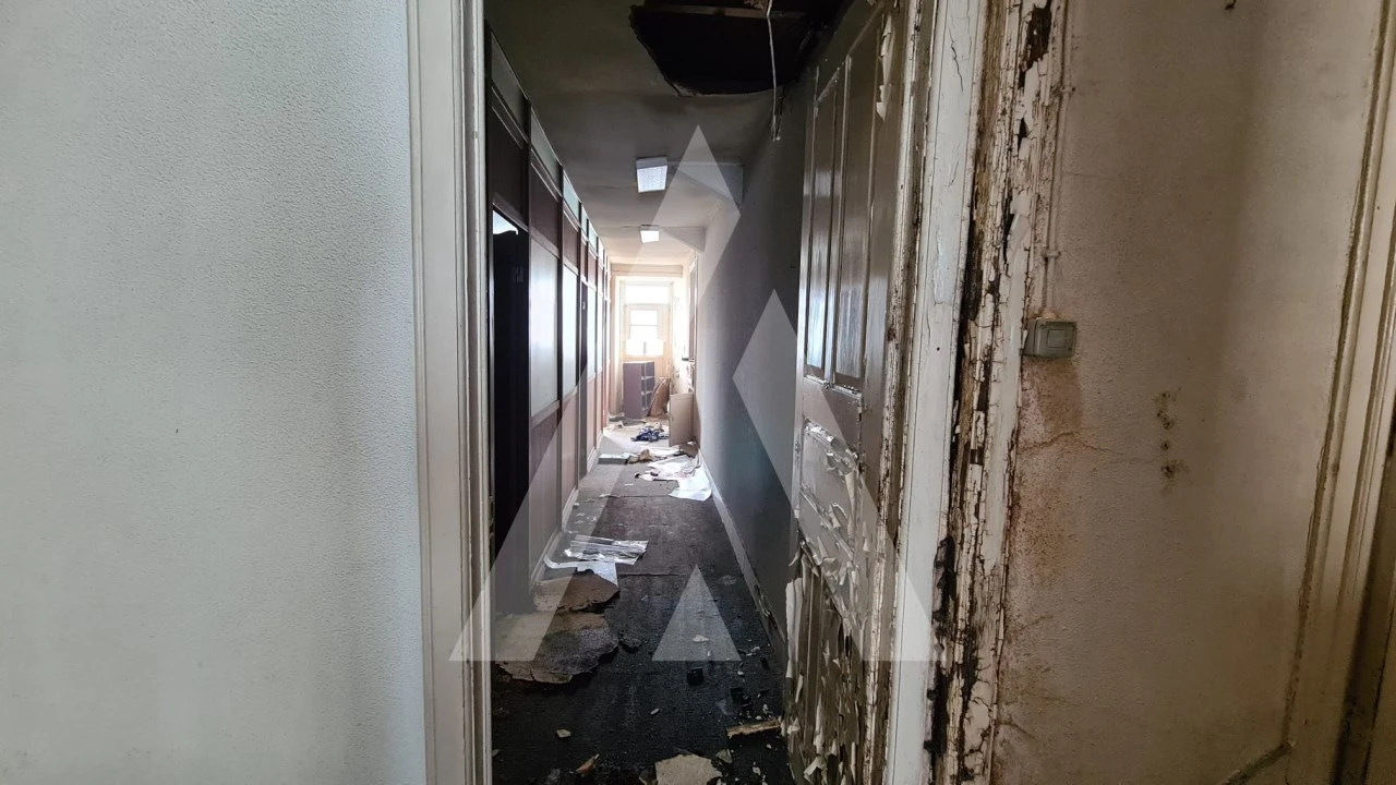 Prédio para Venda em Buarcos Foto 31