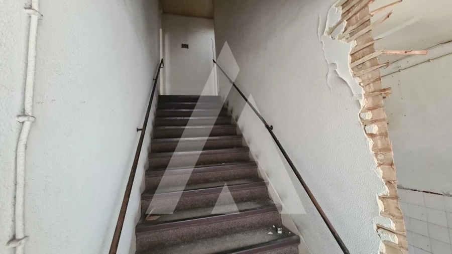 Prédio para Venda em Buarcos Foto 3