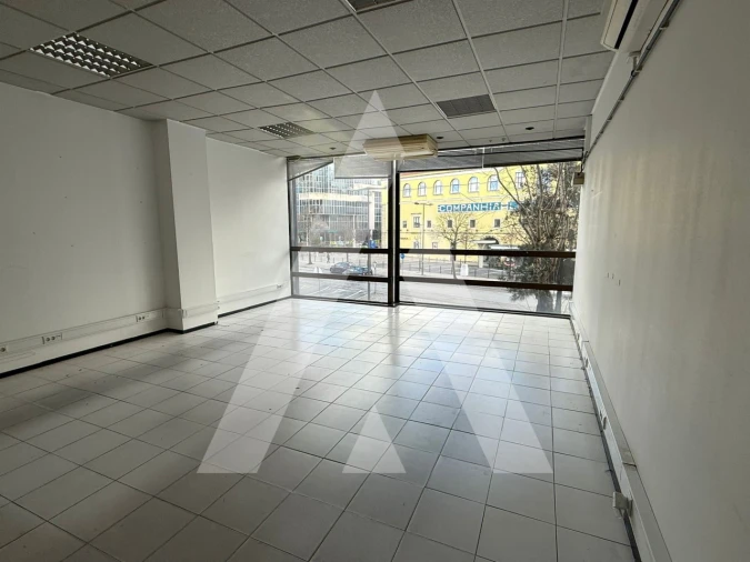 Loja para Arrendamento em Leiria, Pousos, Barreira e Cortes Foto 3