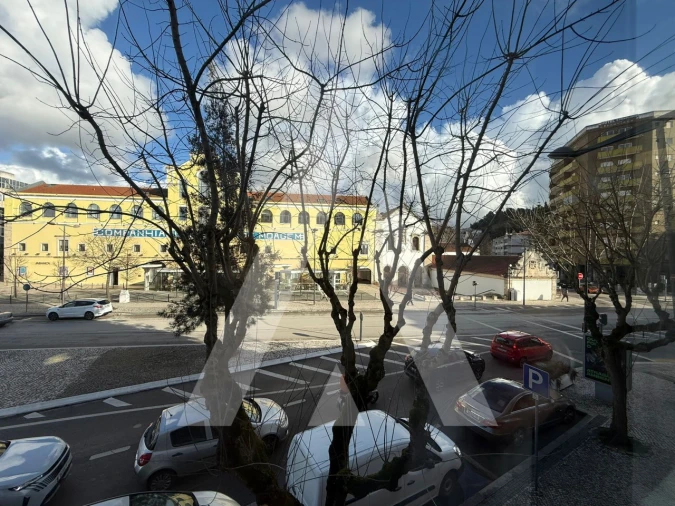 Loja para Arrendamento em Leiria, Pousos, Barreira e Cortes Foto 23