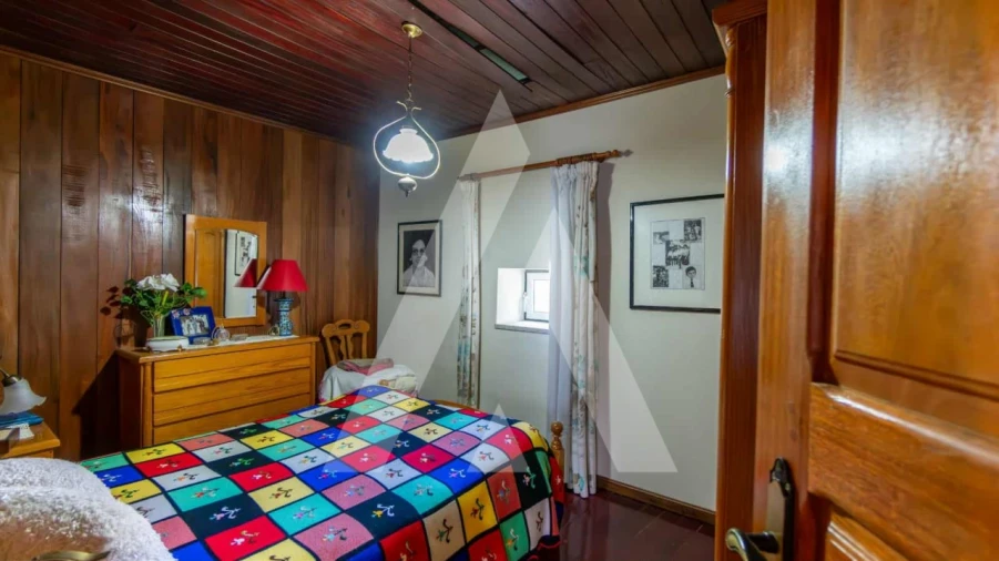 Moradia T4 para Venda em Travanca de Lagos Foto 6