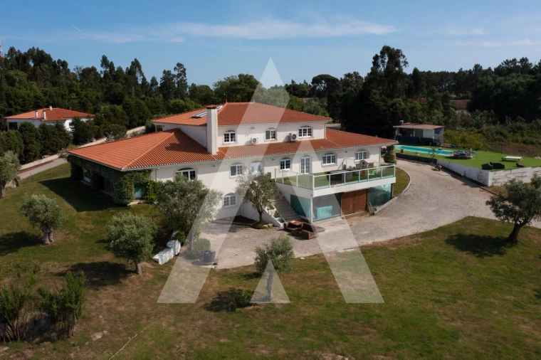 Moradia T5 para Venda em Parceiros e Azoia Foto 64