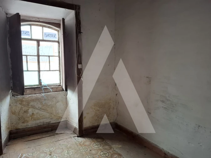 Moradia T2 para Venda em Ourentã Foto 10