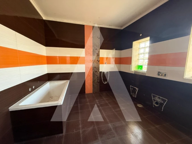 Moradia T6 para Venda em Pombal Foto 17