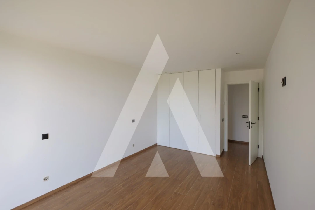 Moradia T3 para Venda em Leiria, Pousos, Barreira e Cortes Foto 4