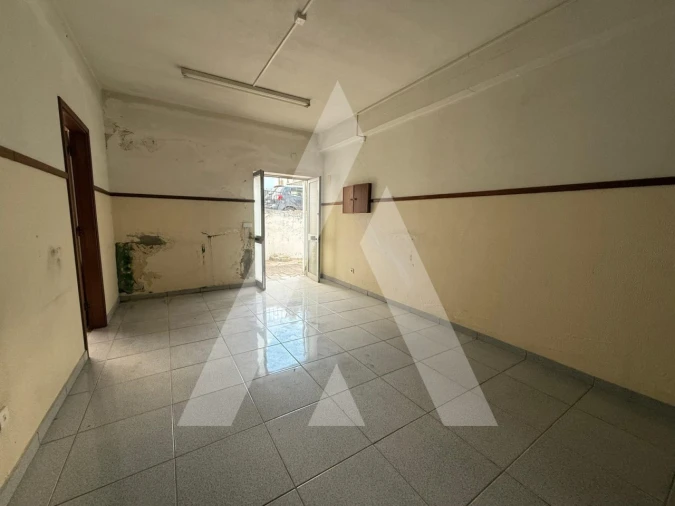 Loja para Venda em Marrazes e Barosa Foto 9