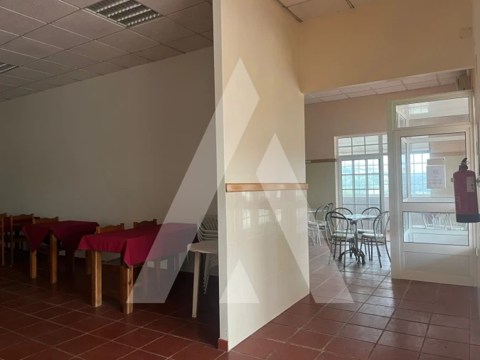 Prédio para Venda em A dos Negros Foto 16