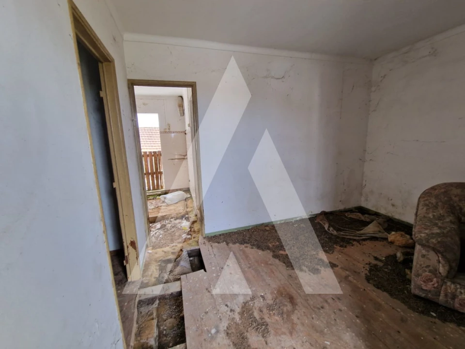 Moradia T3 para Venda em Maceira Foto 3