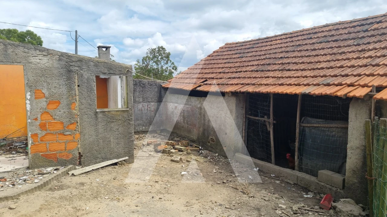 Moradia T3 para Venda em Maceira Foto 22