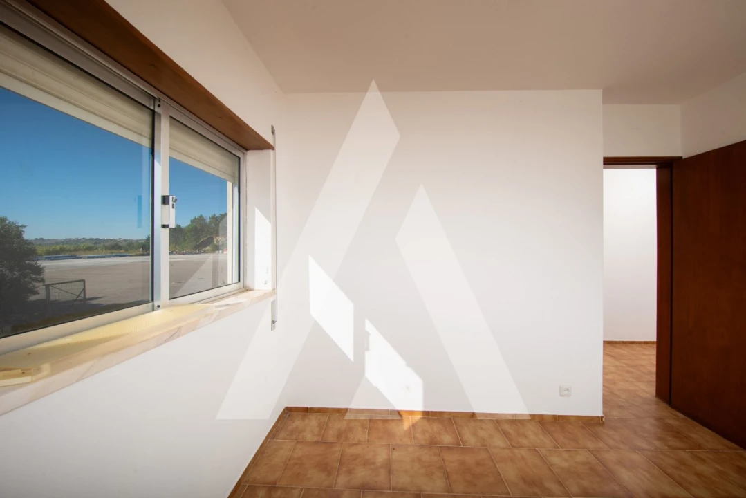 Armazém para Venda em Leiria, Pousos, Barreira e Cortes Foto 9