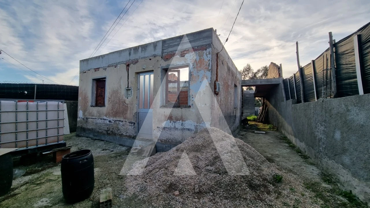 Moradia T3 para Venda em Regueira de Pontes Foto 2