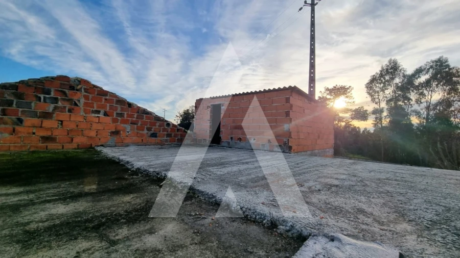 Moradia T3 para Venda em Regueira de Pontes Foto 23