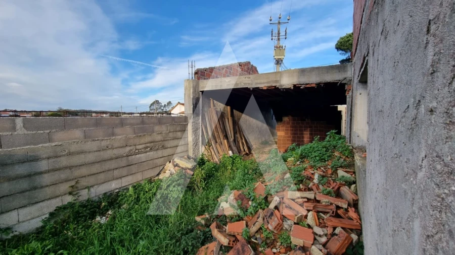 Moradia T3 para Venda em Regueira de Pontes Foto 30