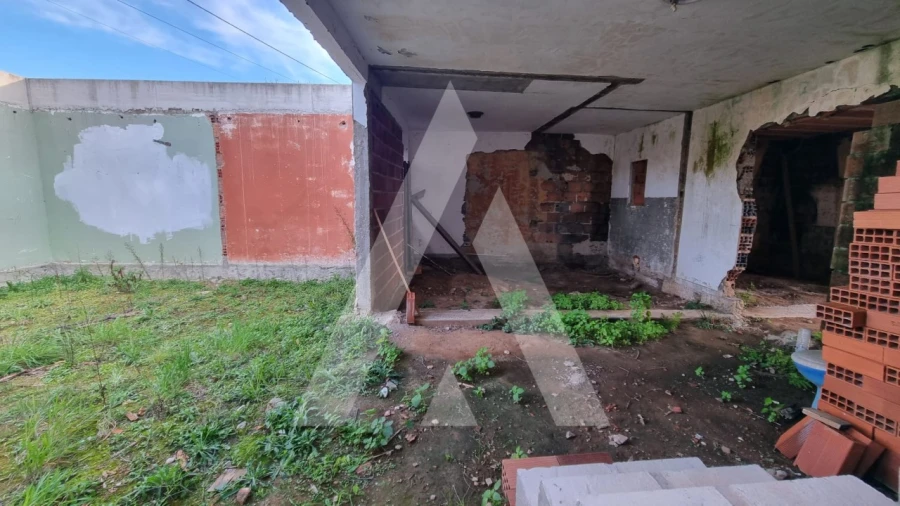 Moradia T3 para Venda em Regueira de Pontes Foto 14