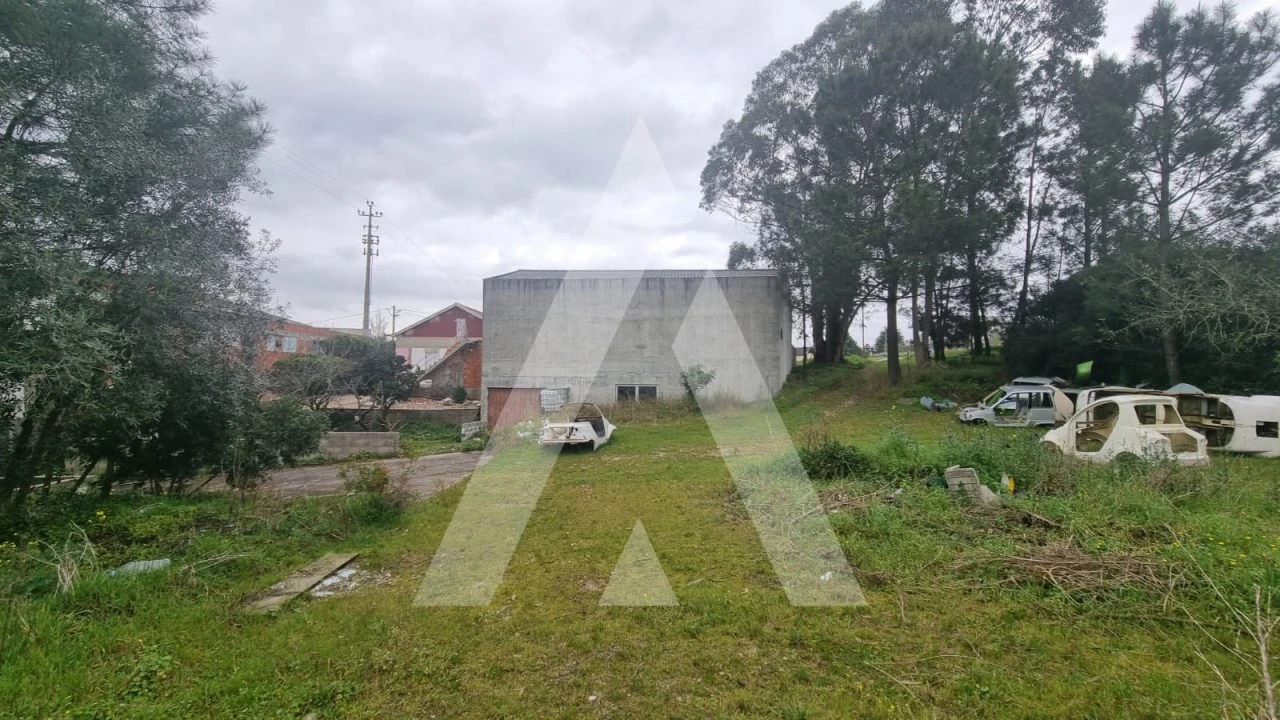 Prédio para Venda em Parceiros e Azoia Foto 55