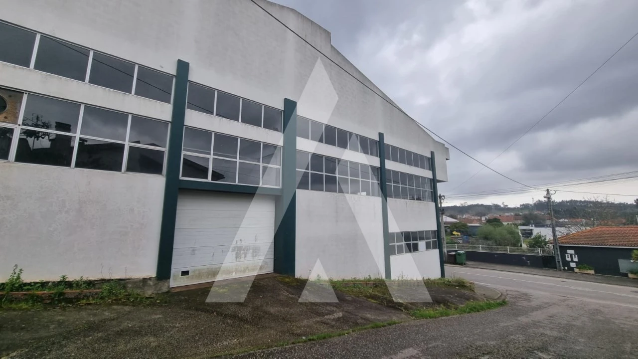 Prédio para Venda em Parceiros e Azoia Foto 62