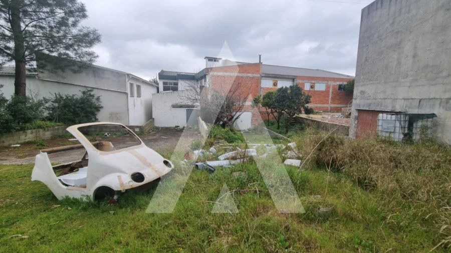 Prédio para Venda em Parceiros e Azoia Foto 56