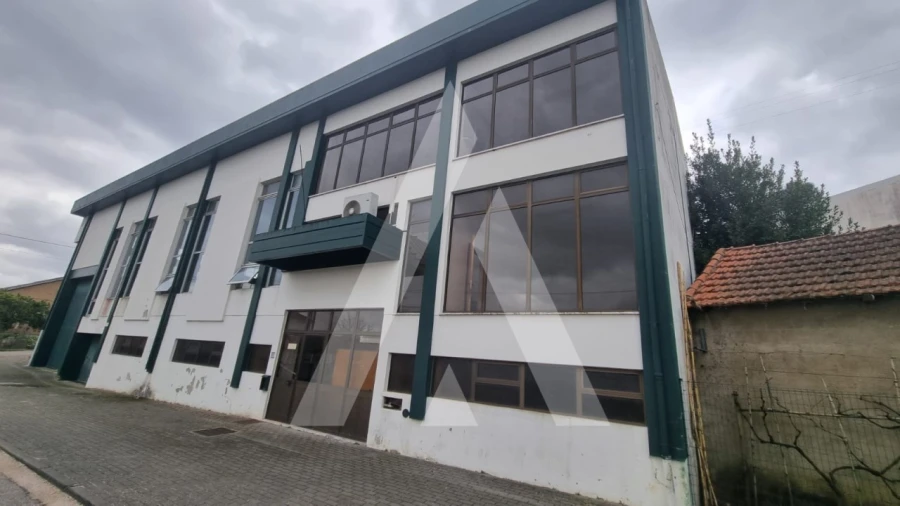 Prédio para Venda em Parceiros e Azoia Foto 63