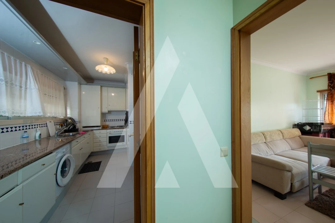 Apartamento T1 para Venda em Buarcos Foto 6