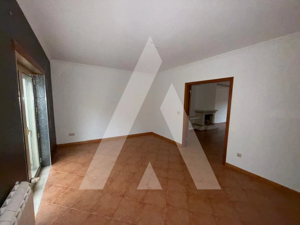 Moradia T4 para Venda em Leiria, Pousos, Barreira e Cortes Foto 8