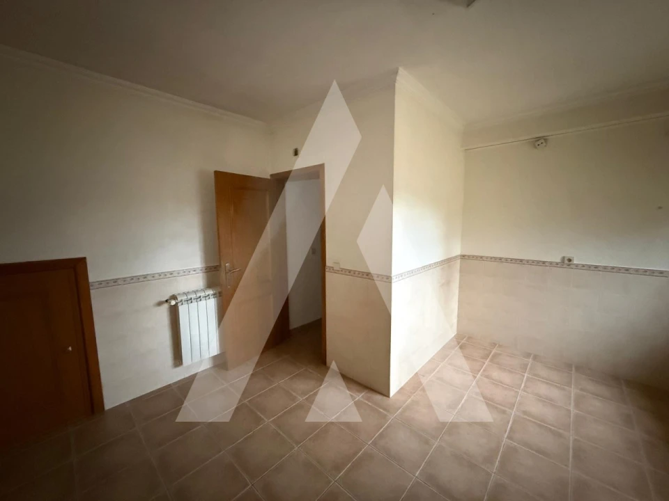 Moradia T4 para Venda em Leiria, Pousos, Barreira e Cortes Foto 43