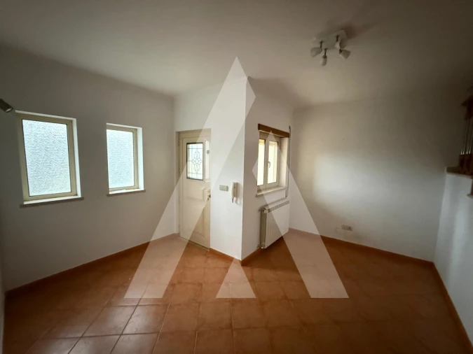 Moradia T4 para Venda em Leiria, Pousos, Barreira e Cortes Foto 4