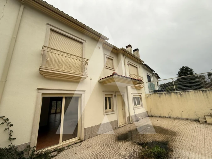 Moradia T4 para Venda em Leiria, Pousos, Barreira e Cortes Foto 16