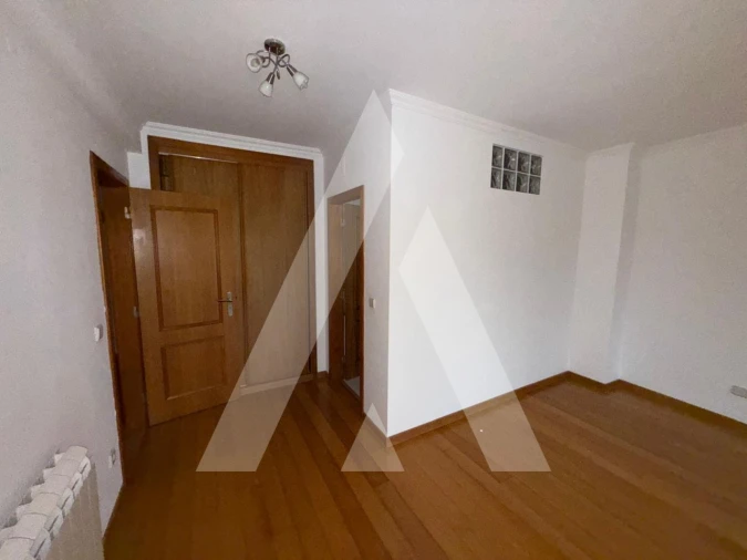 Moradia T4 para Venda em Leiria, Pousos, Barreira e Cortes Foto 26