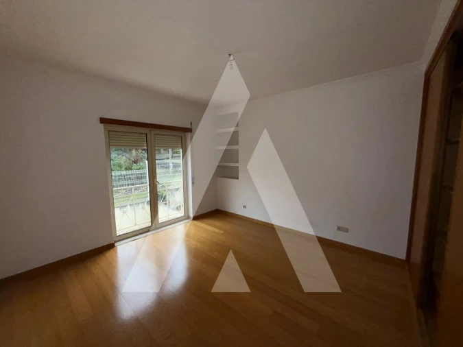 Moradia T4 para Venda em Leiria, Pousos, Barreira e Cortes Foto 38