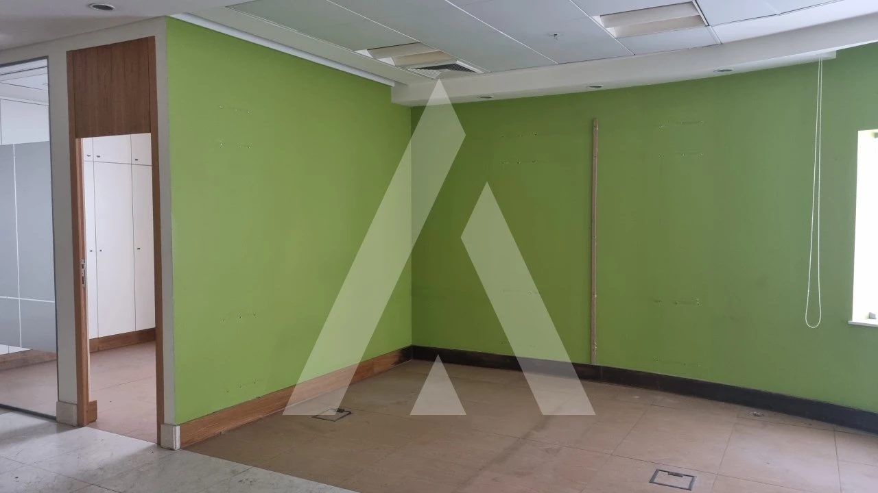 Loja para Venda em Maceira Foto 4