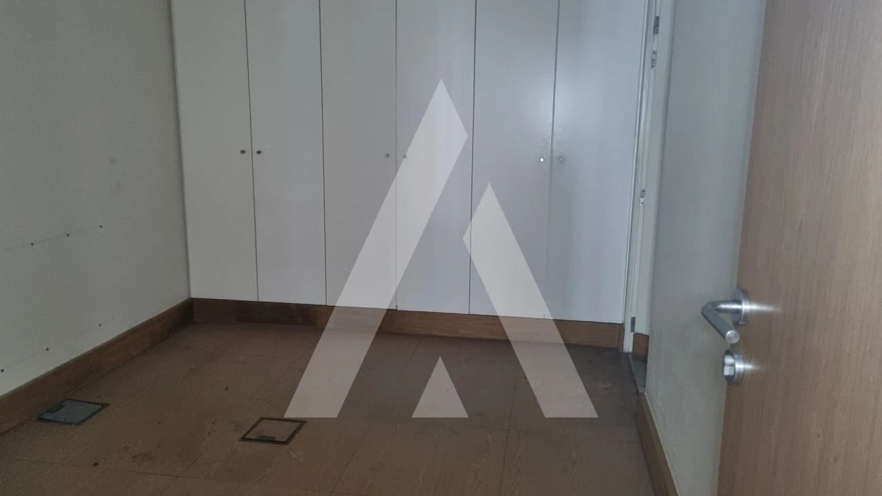 Loja para Venda em Maceira Foto 17