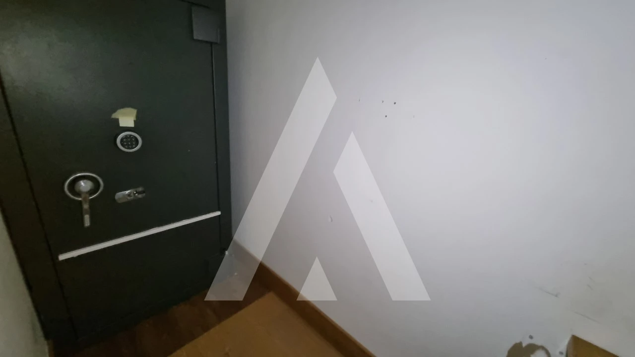 Loja para Venda em Maceira Foto 27