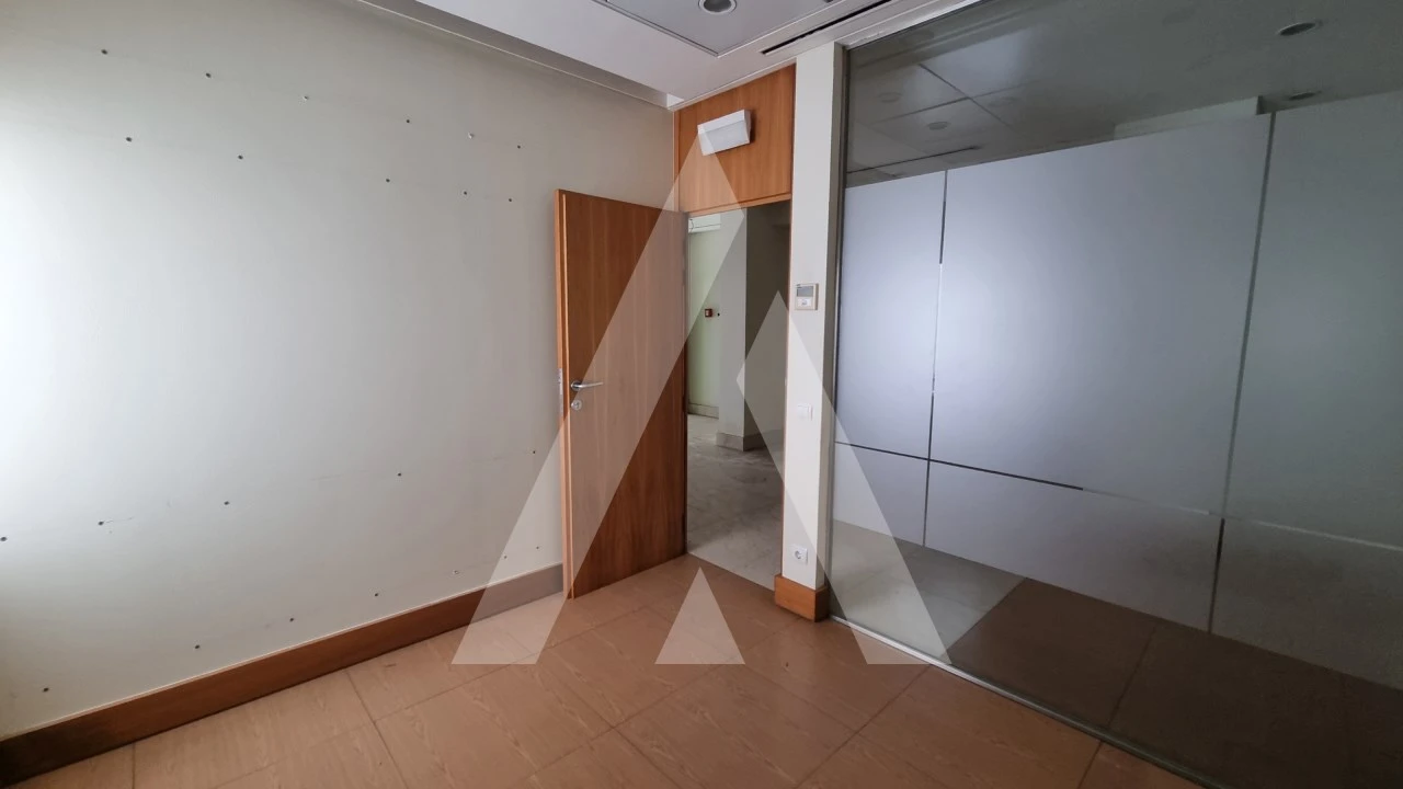 Loja para Venda em Maceira Foto 40