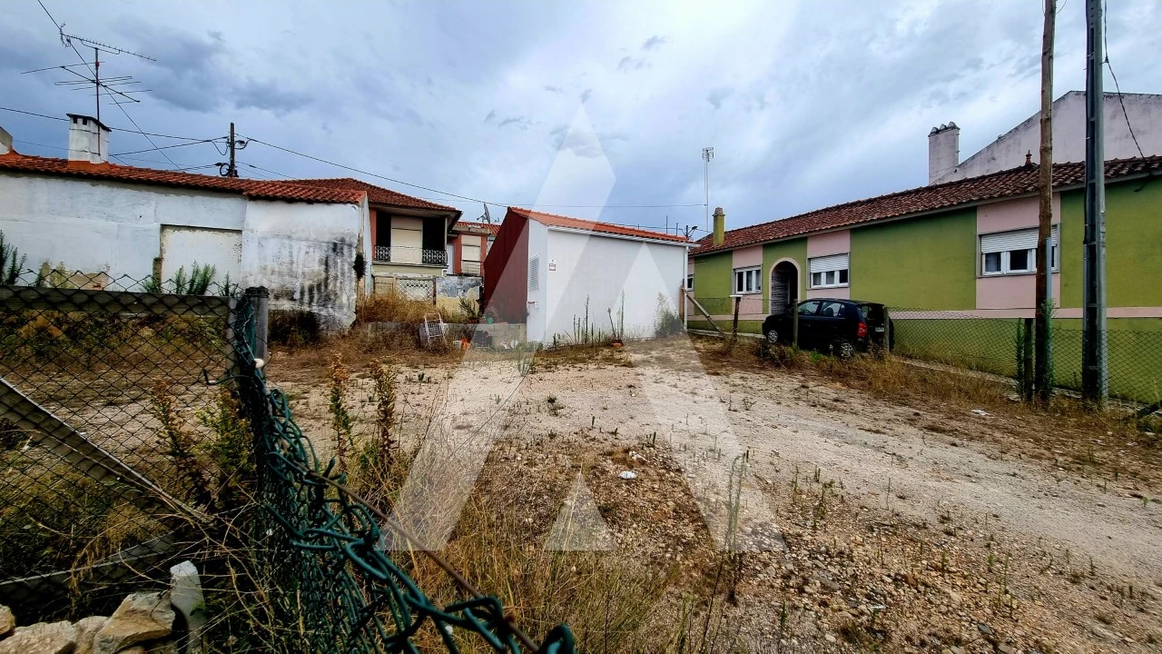 Terreno para Venda em Marrazes e Barosa Foto 1