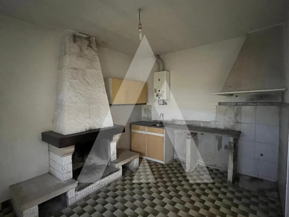 Moradia T4 para Venda em Amor Foto 2