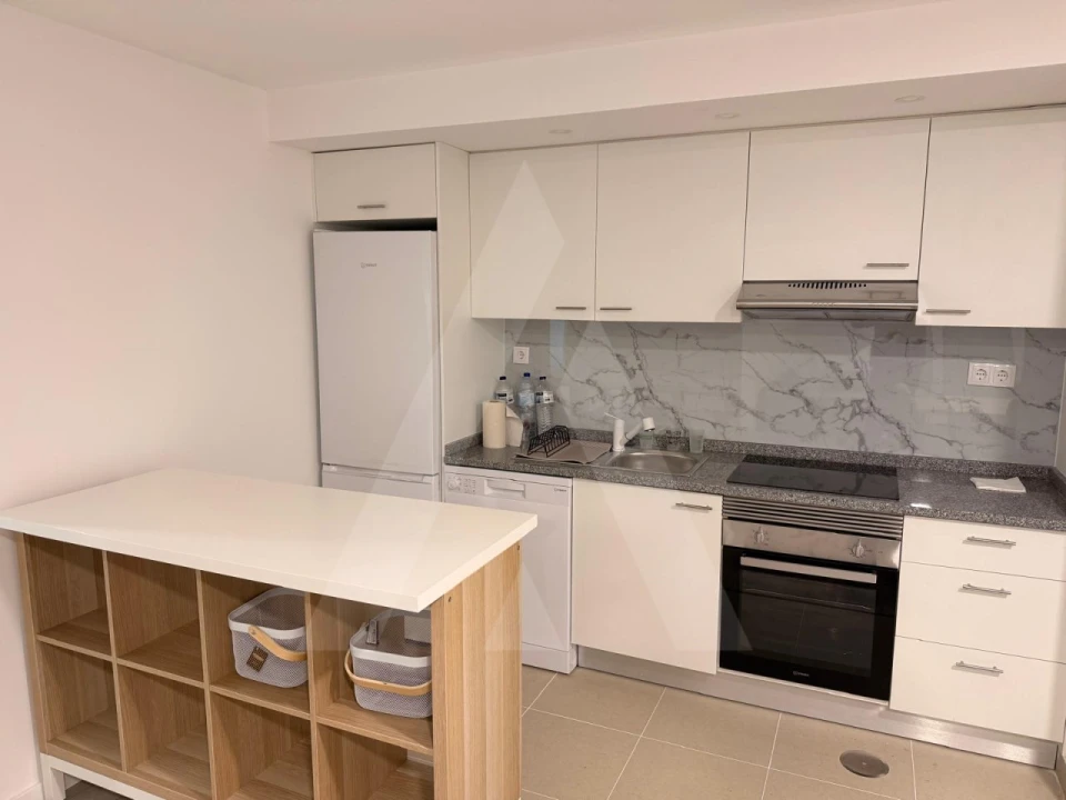 Apartamento T3 para Arrendamento em Aradas Foto 3