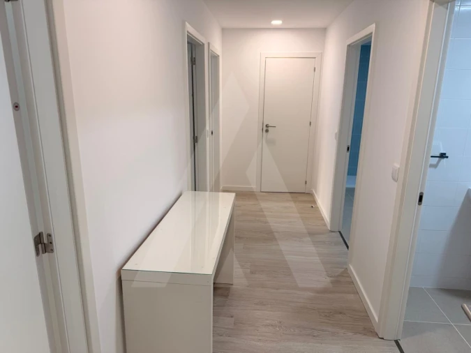 Apartamento T3 para Arrendamento em Aradas Foto 5