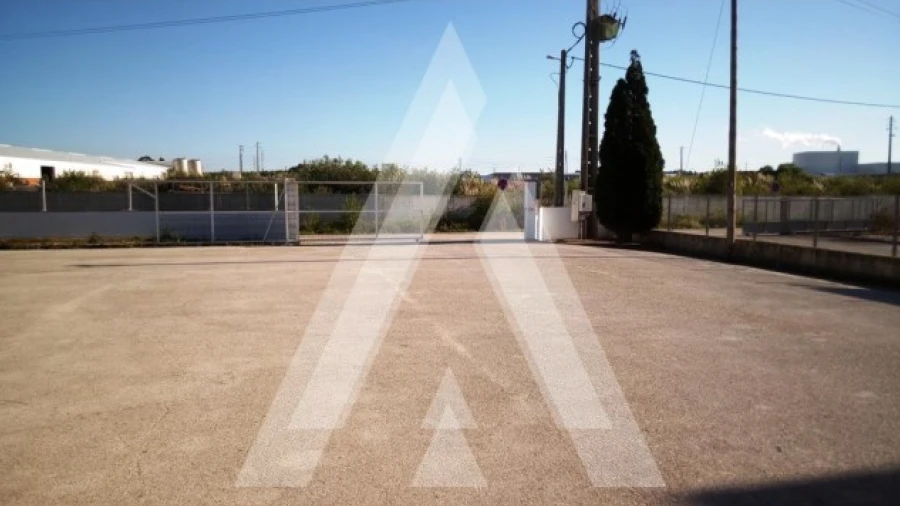 Armazém para Arrendamento em Cacia