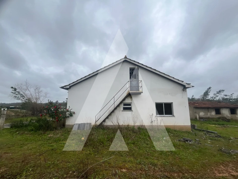 Moradia T3 para Venda em Rio de Couros e Casal dos Bernardos Foto 33