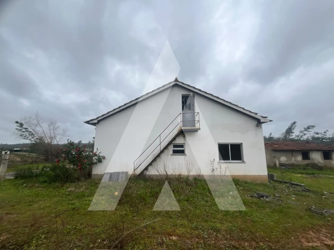 Moradia T3 para Venda em Rio de Couros e Casal dos Bernardos Foto 33