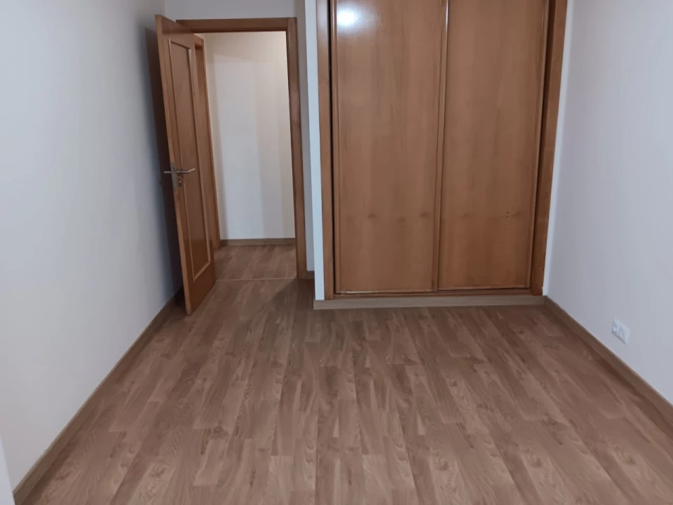 Apartamento T3 para Venda em Rio de Mouro Foto 6