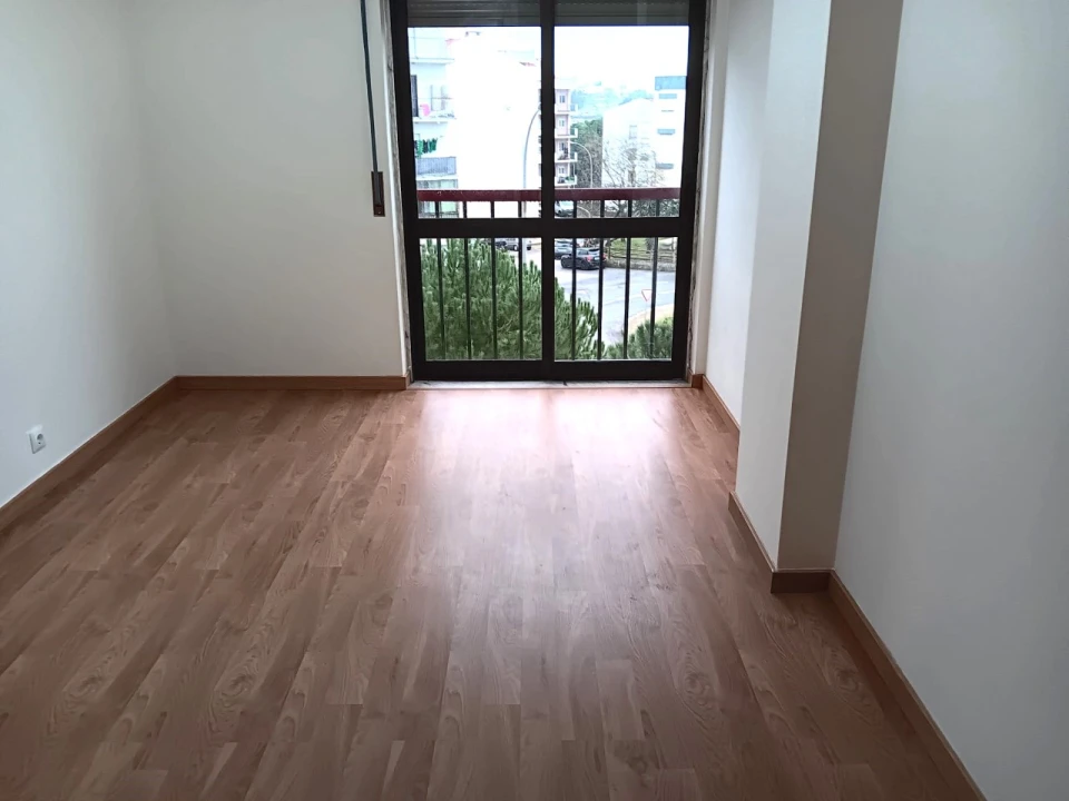 Apartamento T3 para Venda em Rio de Mouro Foto 7