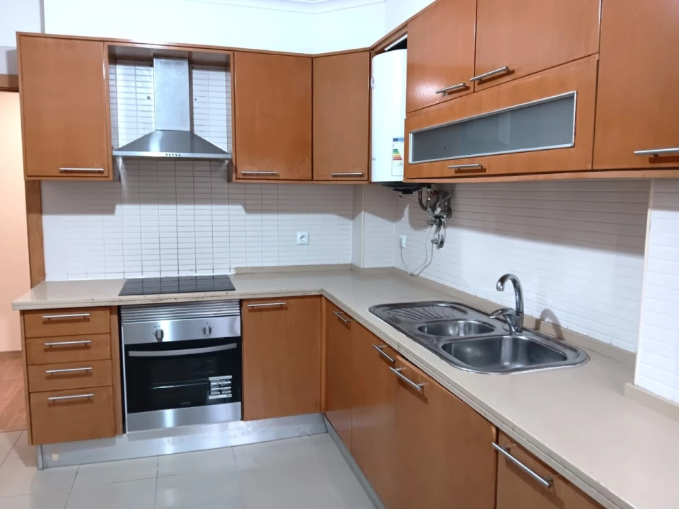 Apartamento T3 para Venda em Rio de Mouro Foto 22