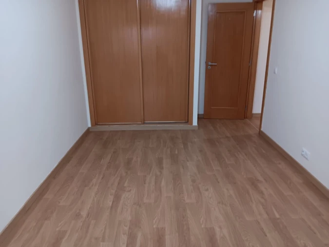 Apartamento T3 para Venda em Rio de Mouro Foto 11