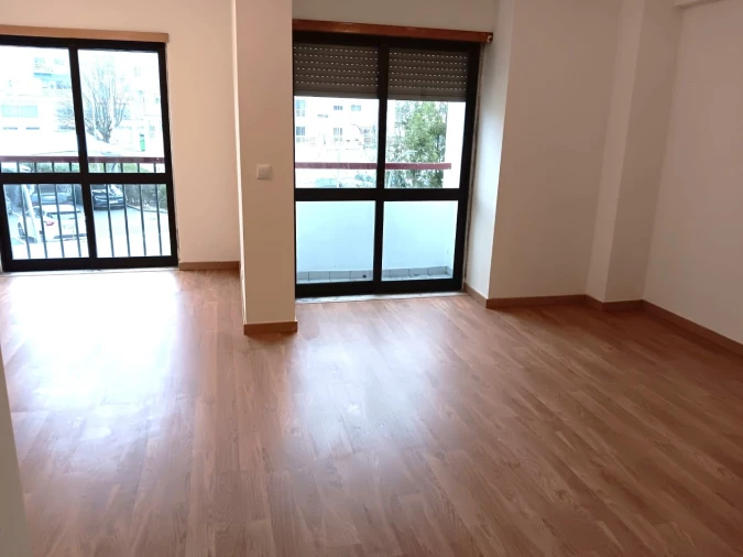 Apartamento T3 para Venda em Rio de Mouro Foto 15