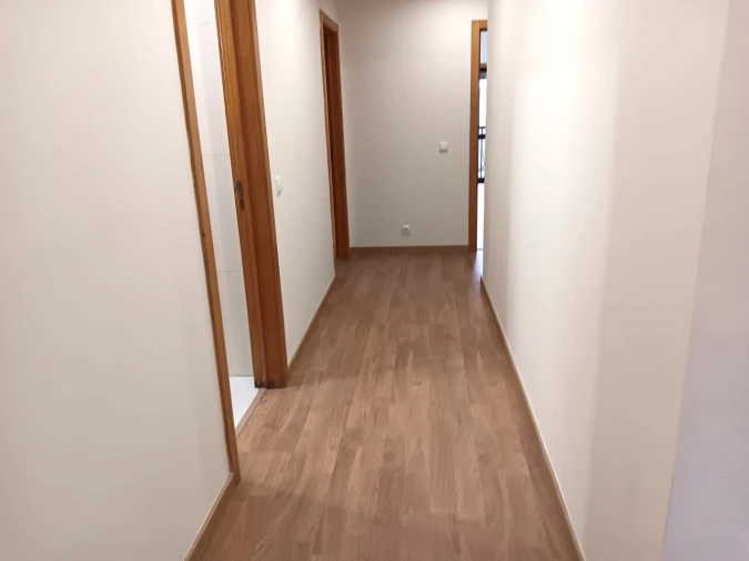 Apartamento T3 para Venda em Rio de Mouro Foto 18