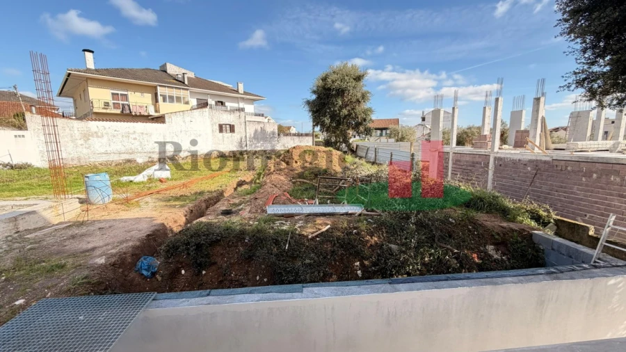 Moradia T3 para Venda em Rio Maior Foto 30