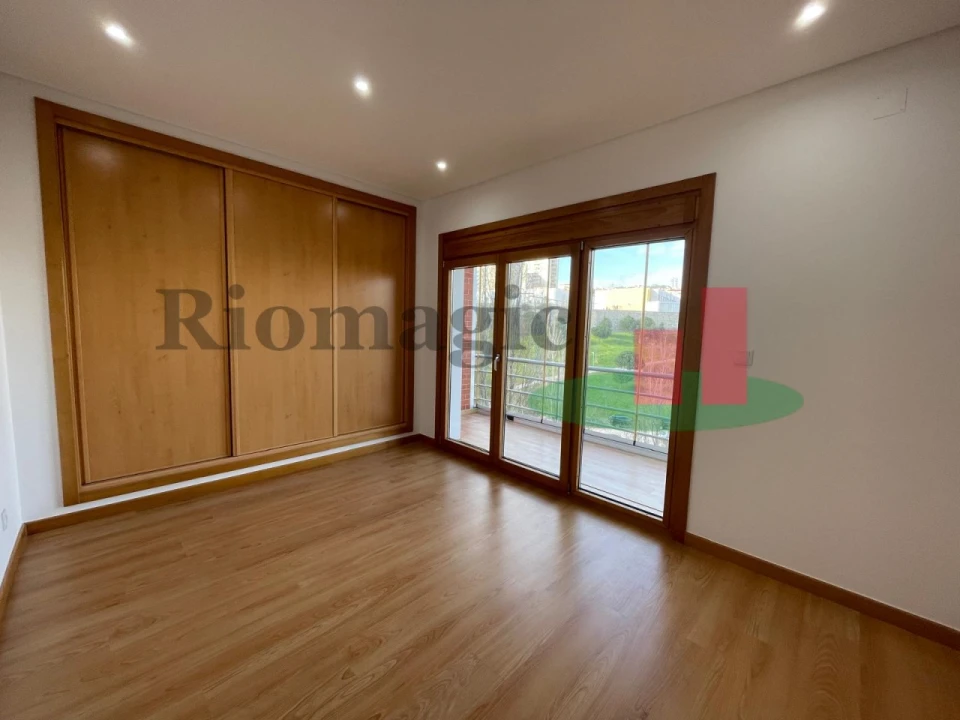 Apartamento T3 para Venda em Odivelas Foto 20