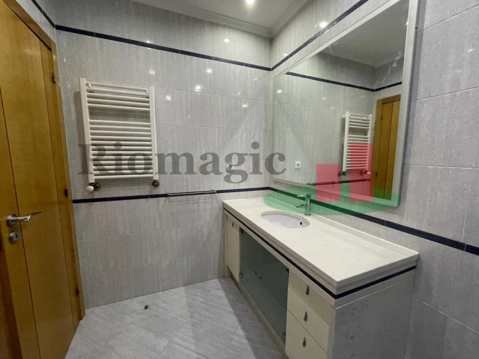 Apartamento T3 para Venda em Odivelas Foto 15