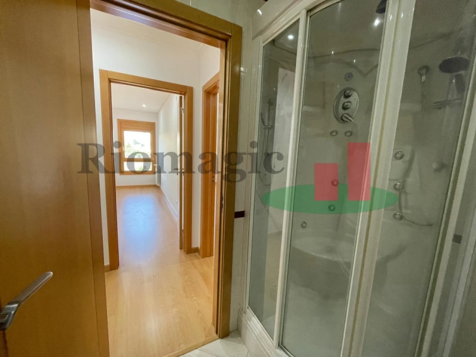 Apartamento T3 para Venda em Odivelas Foto 21